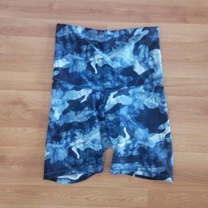 Old Navy Maternity Biker Shorts Size Large